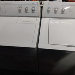 Whirlpool Set Washer And Gas Dryer They Both Work Great Clean Inside And Out