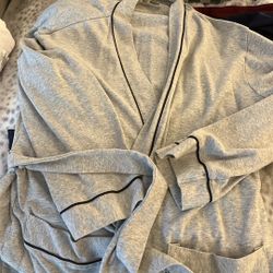 Magnificent Bathrobe Brand New Never Worn Light Gray Super Soft Material