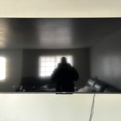 65” Hisense Tv 