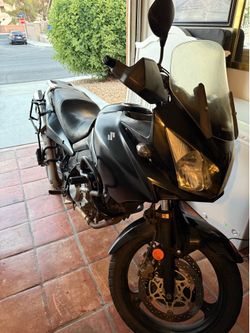2006 Suzuki V-Strom DL650 – $2950 OBO