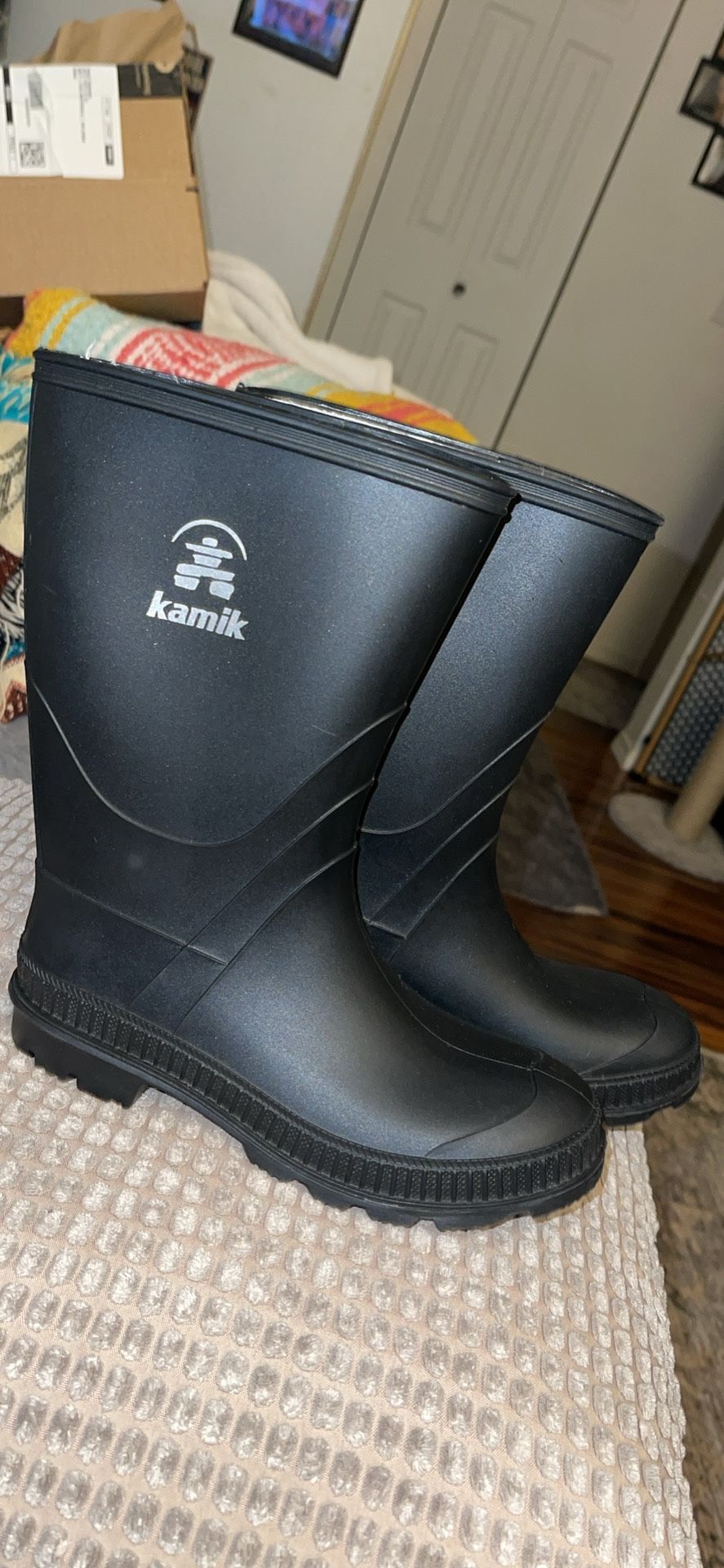 KAMIK RUBBER RAIN BOOTS