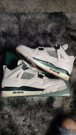 Jordan 4 oxidized green size 11m vnds