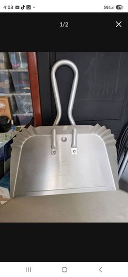 AMAROQ 17-inch Industrial Aluminum Dustpan