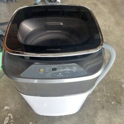 Farberware Washer & Panda Electric Dryer 
