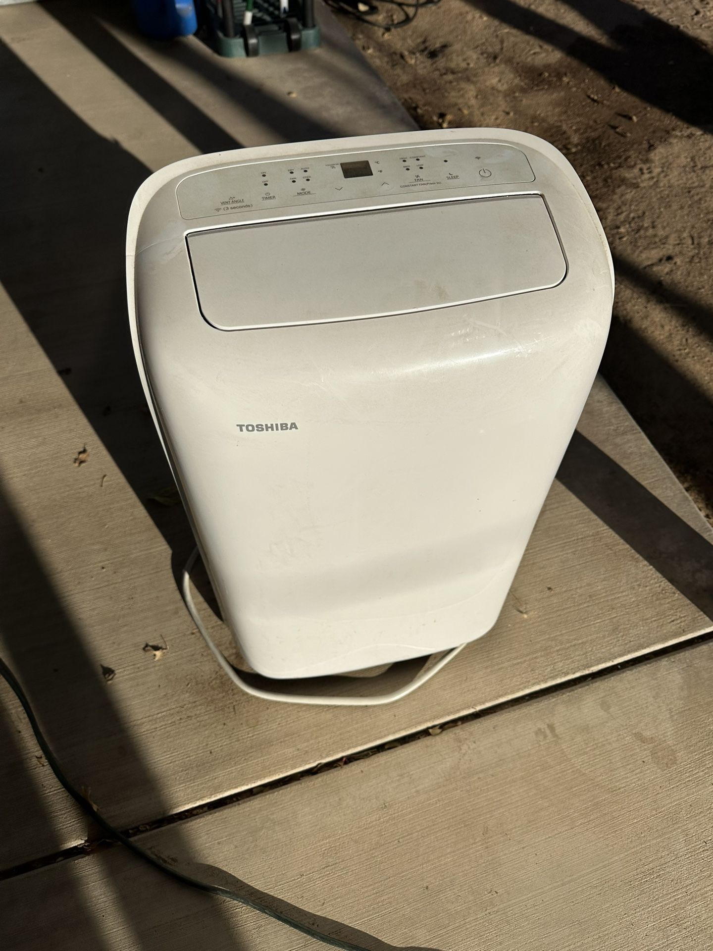 Toshiba 8000 BTU Air Conditioner With Dehumidifier