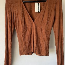 Medium Brown Top 