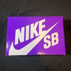 Nike SB Dunk Low City Of Love 