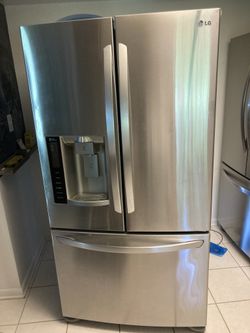 LG French Door Frig For Parts Model Listed In Photos