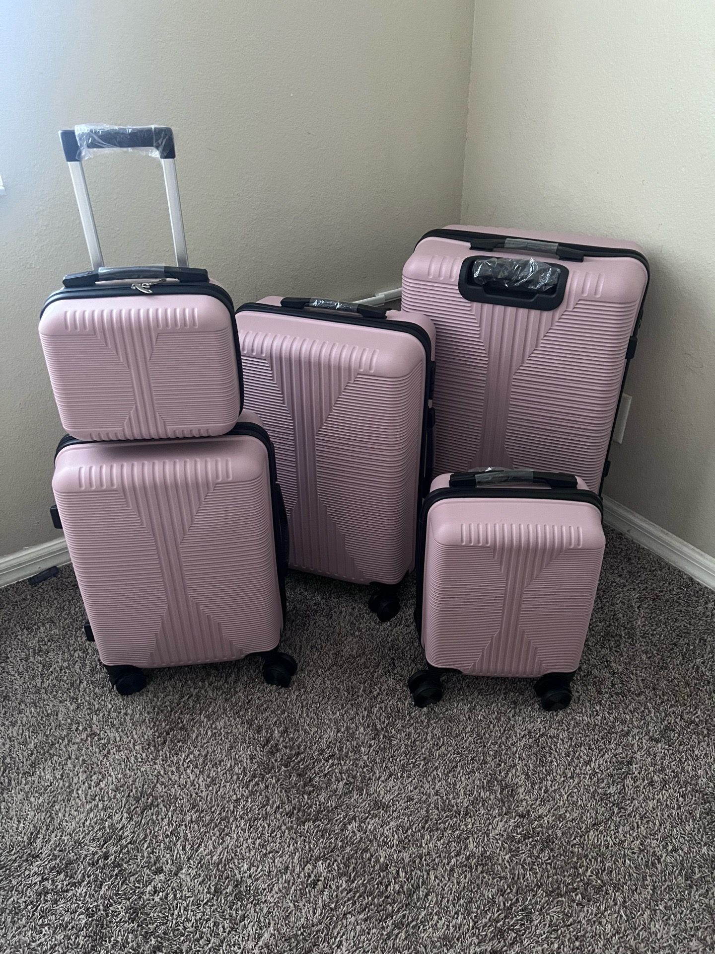 Luggage set
