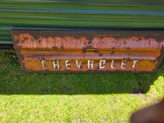 Tailgate 67 -72 chevy pickup