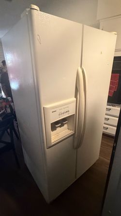 Kenmore Side-by-Side Refrigerator with Ice Dispenser