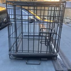 Small foldable pet crate 
