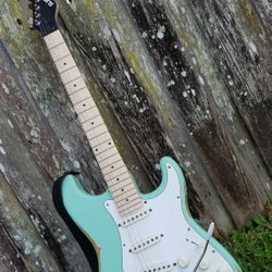 Slick SL57 STRAT STYLE Guitar
