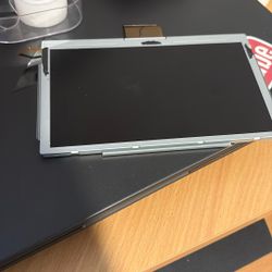 Broken LCD Screen Of Wii U Gamepad