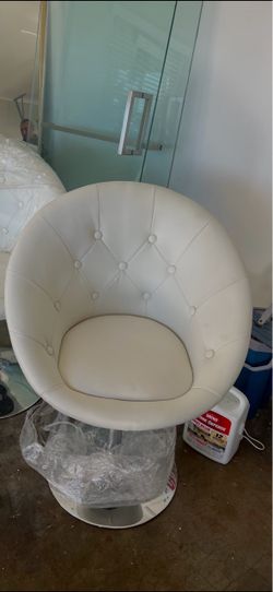 Bar chair
