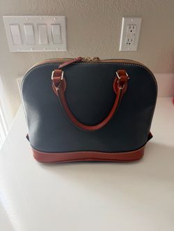 DOONEY AND BURKE PURSES!! NEW