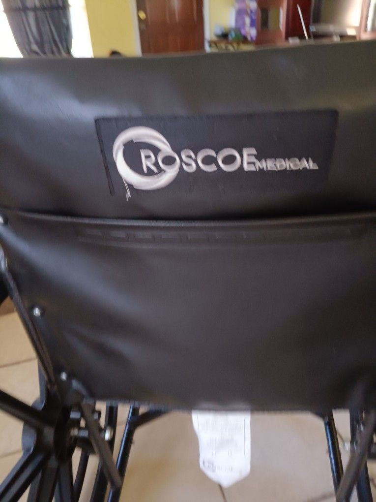 Wheel Chair Like New Very Good Condition for Sale in Houston, TX OfferUp