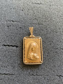 vintage madonna and child Religious Pendant 14k 5.25G