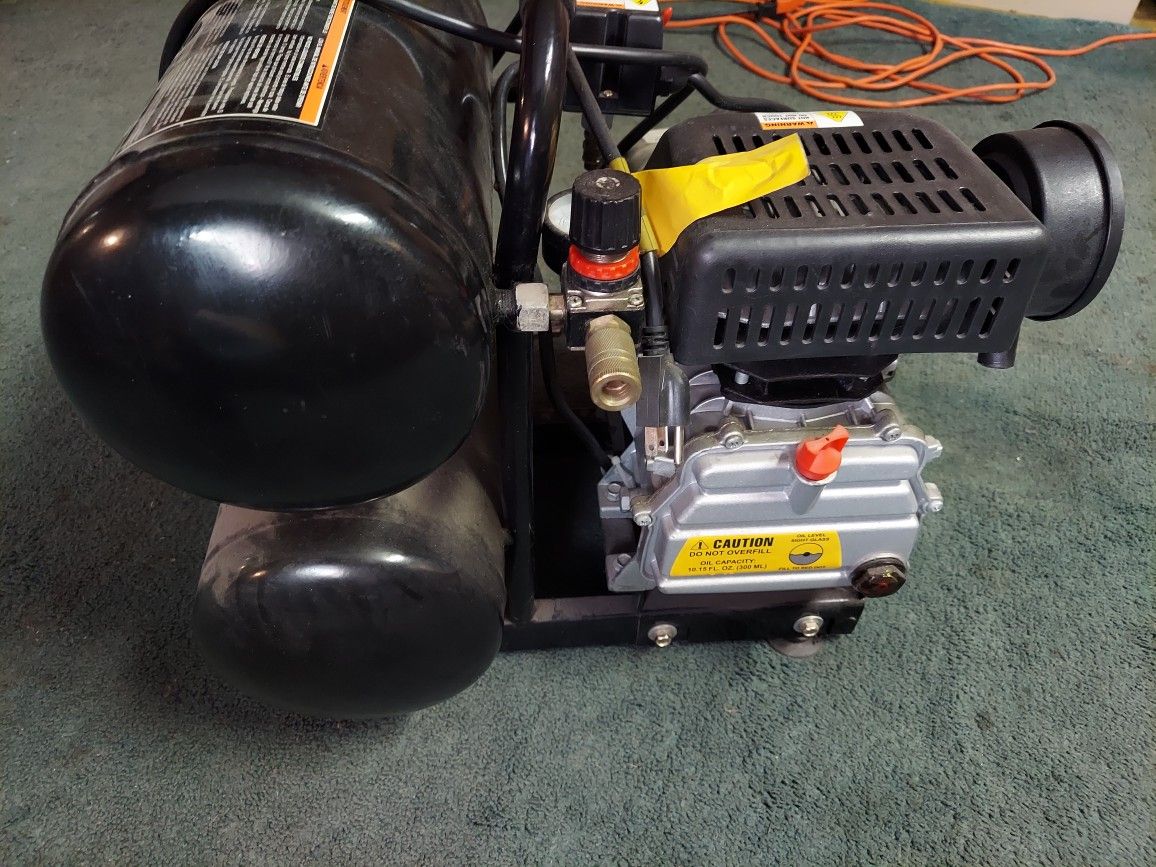 Alltrade Traders Pro 5 gallon 3 HP air compressor
