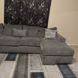 Sectional Couch 