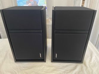 Bose 301 Series III Speakers  Pair