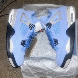 Jordan 4 University Blue 