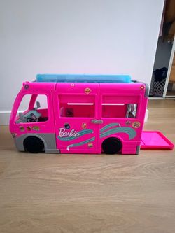 Barbie camper