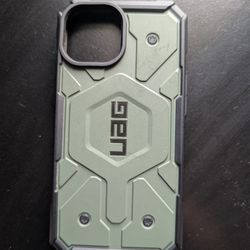 UAG iPhone 15 Case