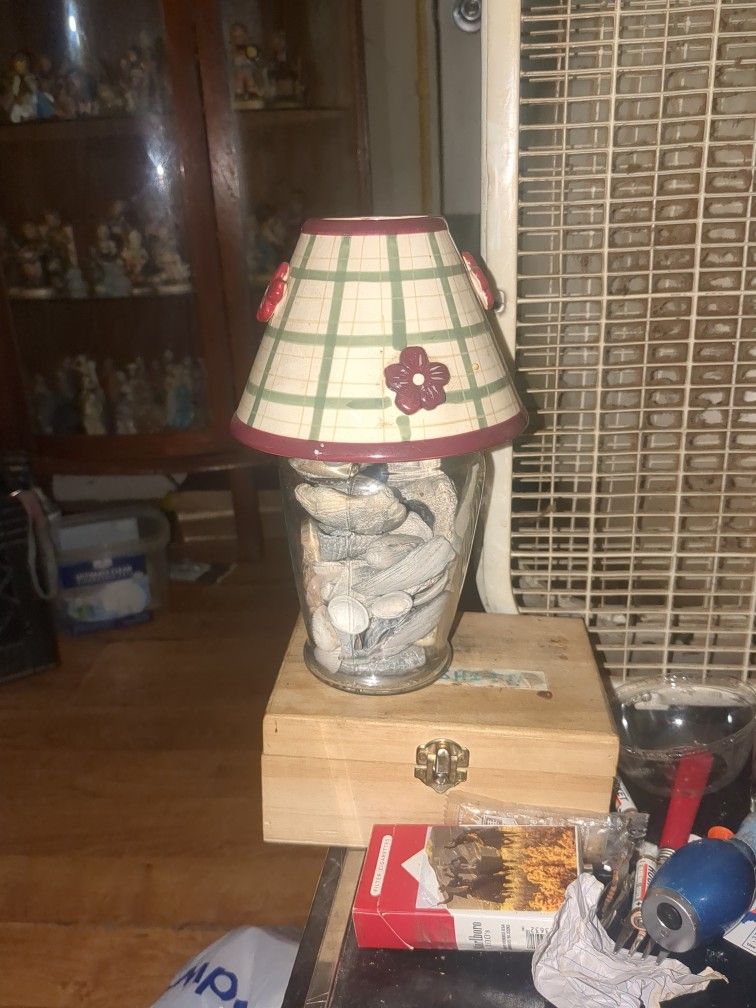 Glass Jar With Shells In It To Look Like Lamp