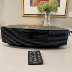 Bose Wave Radio/ Cd Player Includes Remote