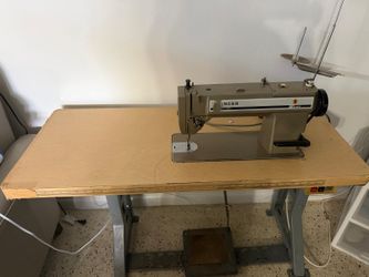Maquina industrial marca singer