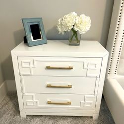 Night Stand -New- Side Table (2 Night Stand) 