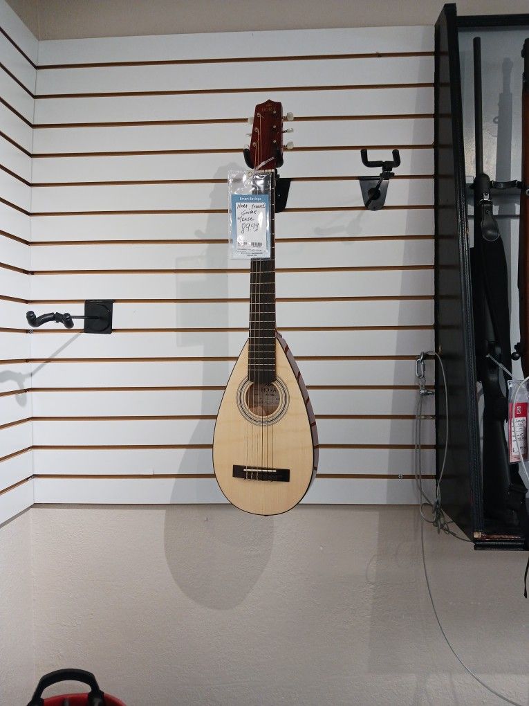 Hora Travel Guitar