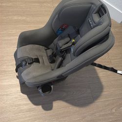 Nuna Car seat