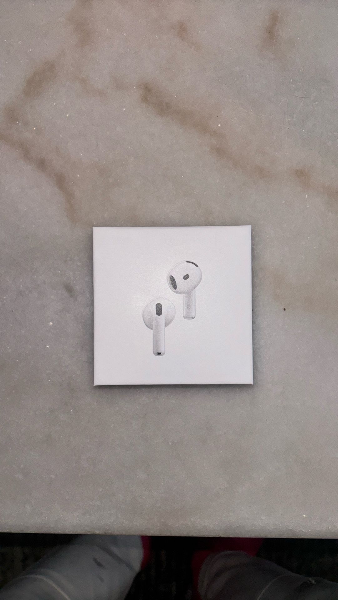 Apple AirPods 4