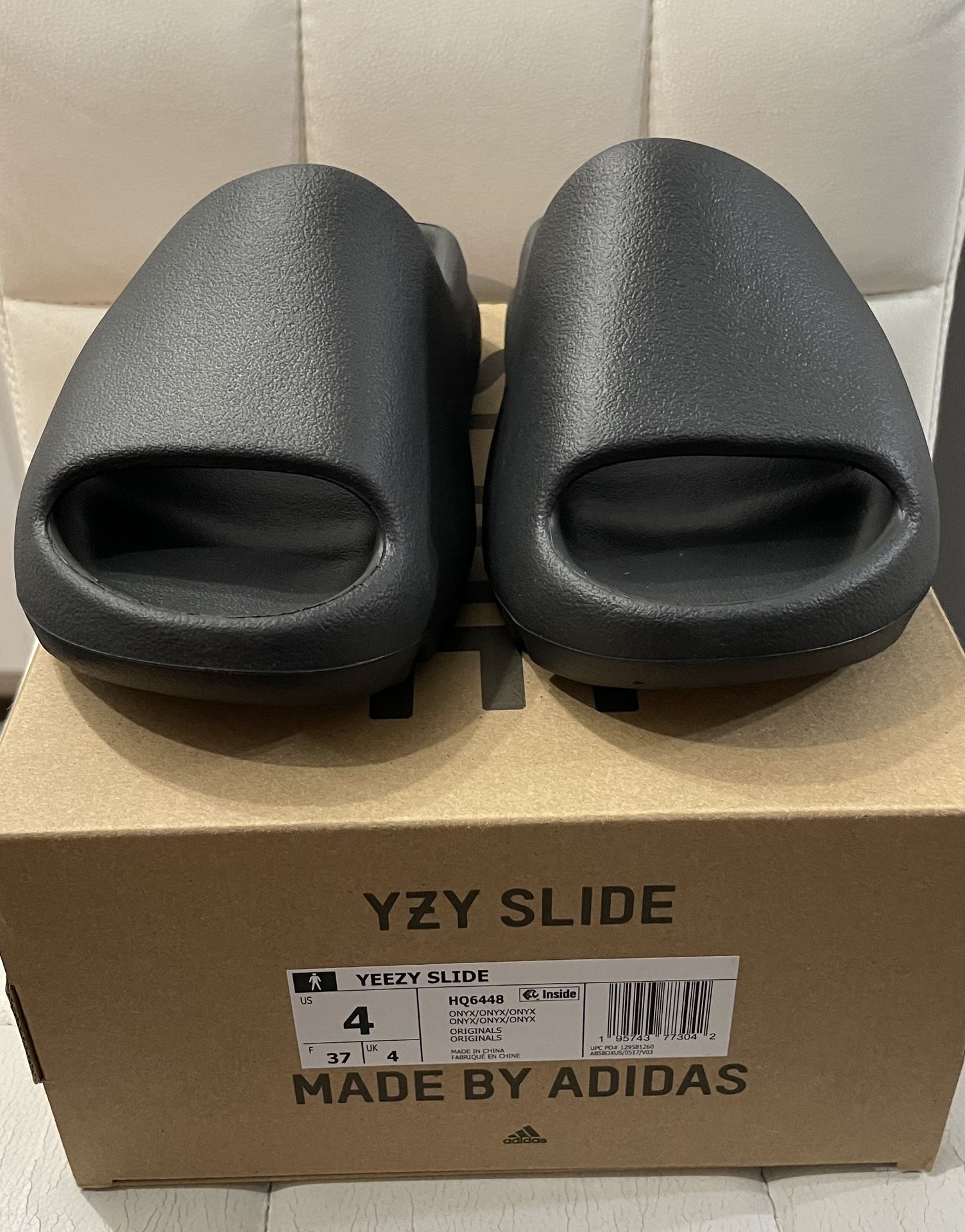adidas gazelle silver green womens Adidas Yeezy Slide Onyx