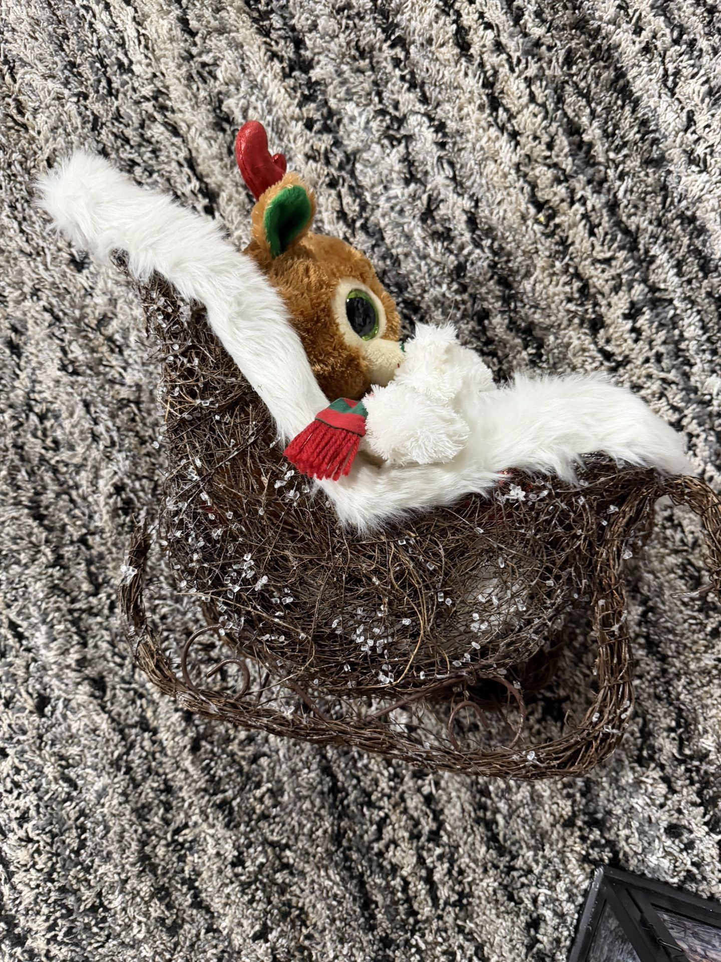 Christmas Sleigh Wicker With Faux Fur Trim And Beads To Look Like Snow/Ice - Home
