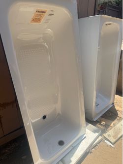 Two KALDEWEI steel/enamel bathtubs never installed