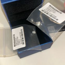 Moissanite diamond earrings 