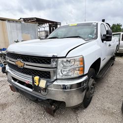 2013 CHEVY SILVERADO 2500HD 6.0L FOR PARTS ONLY