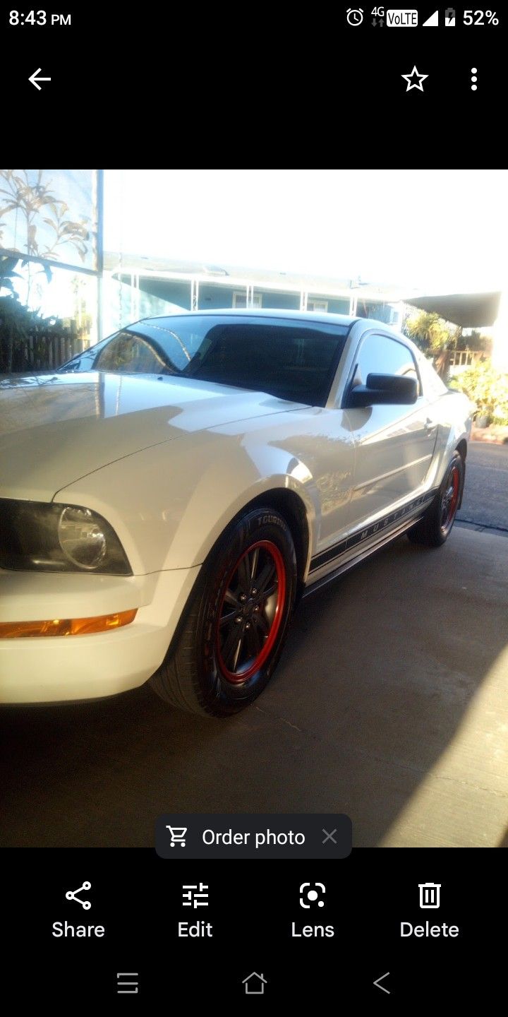 Blanco Ford Mustang V6 123mil Millas