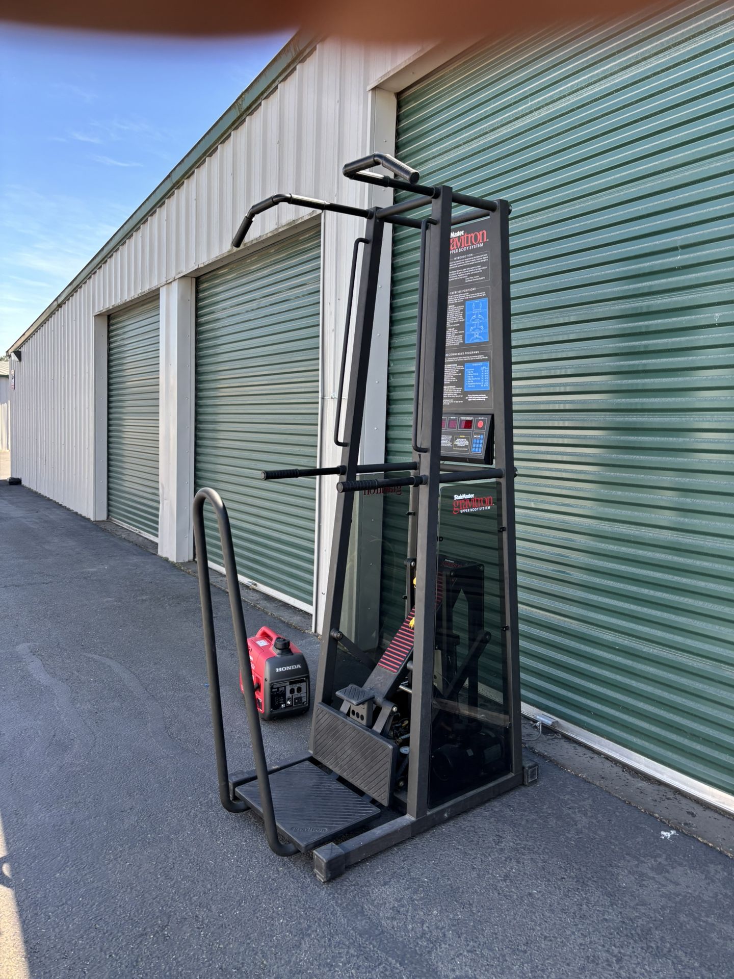 Stairmaster Gravitron Machine Pull Up And Dip Assisted
