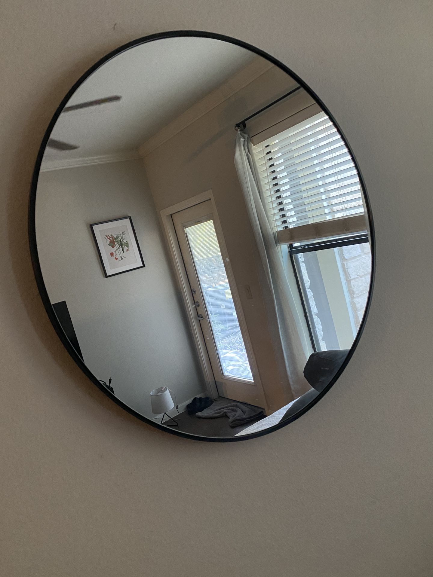 28” Black Circle Mirror 