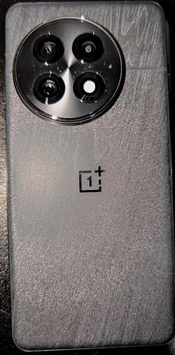 OnePlus 13 16gm Ram 512gb SSD