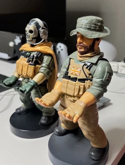 Call Of Duty Modern Warfare Captain Price & Ghost Phone/Controller Holder lot
