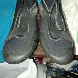 Keen Water Shoe Sz10