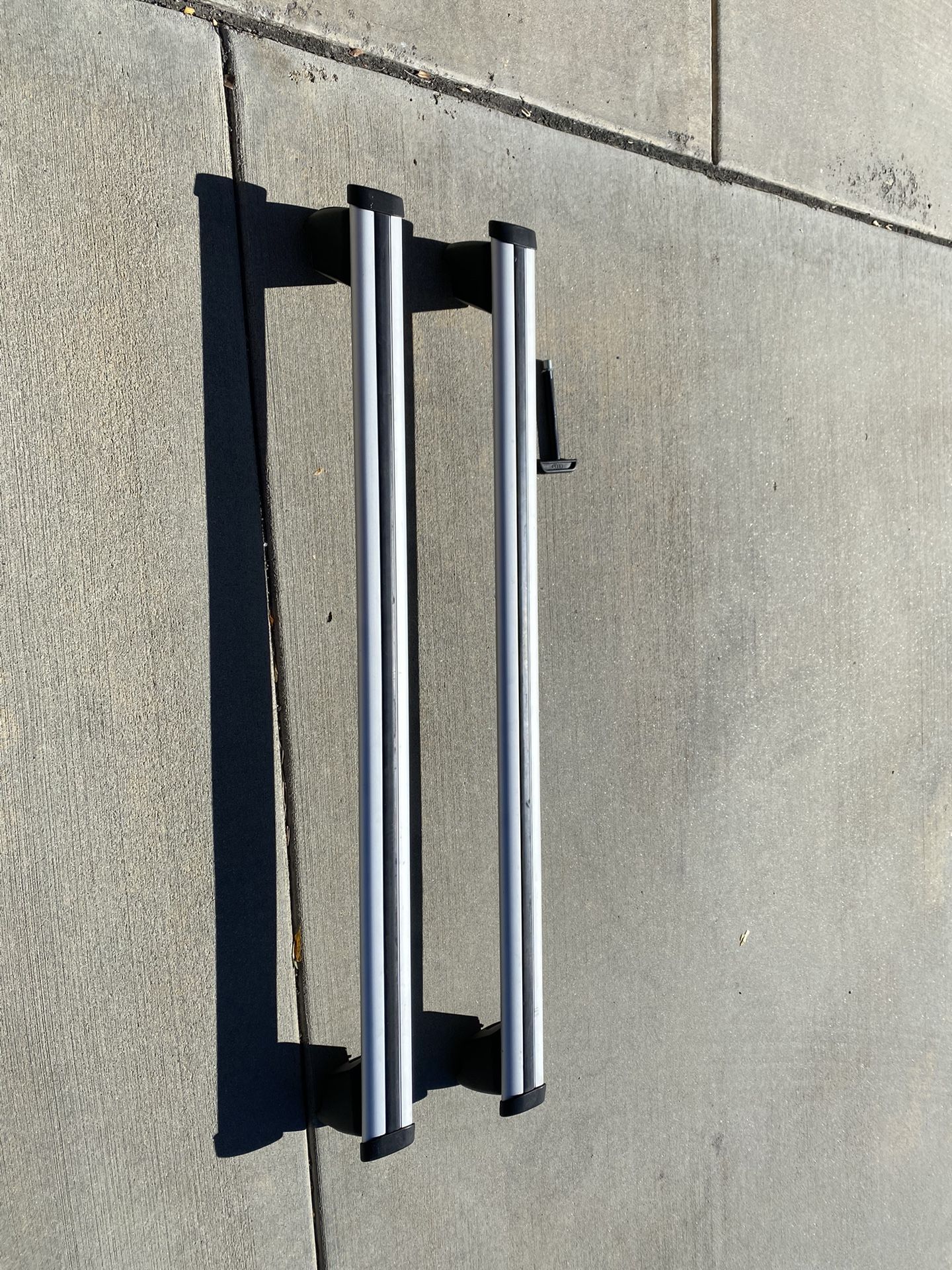 Audi - Crossbars (used once)