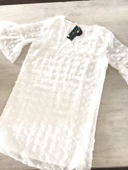 Women’s white dress size medium NEW