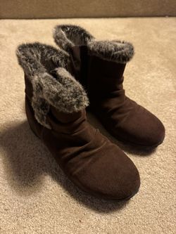 Khombu Suede Water Repellent Boots Ladies 10