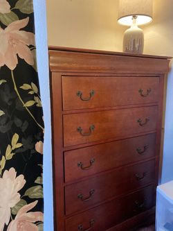 Beautiful Drawer Chest With Secret Drawer